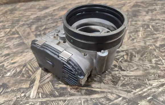 Maserati Quattroporte Throttle valve 0280750101