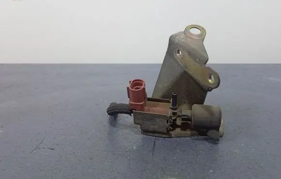 Toyota Corolla Verso E121 Vacuum valve 25860-64140
