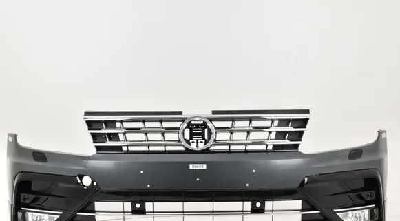 Volkswagen Tiguan Front bumper 5NA807221B