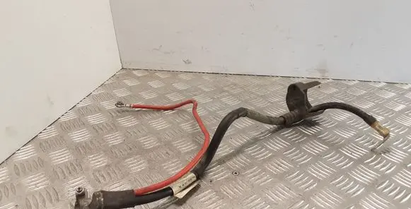 Volkswagen PASSAT B6 Positive cable (battery) 1K0971228L
