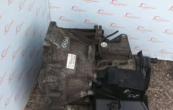 Ford Fiesta Manual 5 speed gearbox 8A6R70008JF