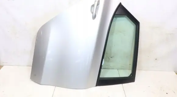 KIA Ceed Rear door
