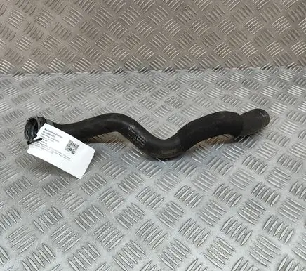 Mercedes-Benz CLA C118 X118 Engine coolant pipe/hose A2475010182