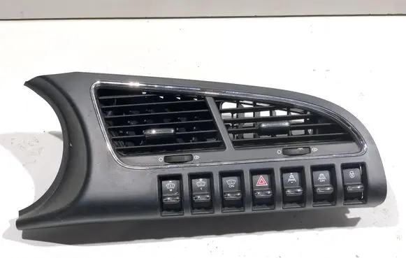 Peugeot 3008 I Dash center air vent grill 9685049877