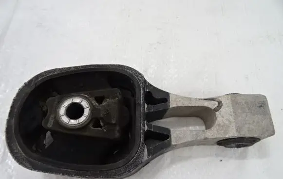 Peugeot 2008 II Engine mount vacuum valve 9824116780