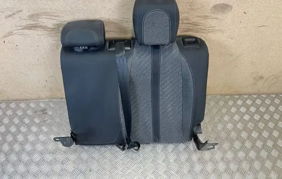 Peugeot 2008 II Rear seat 
