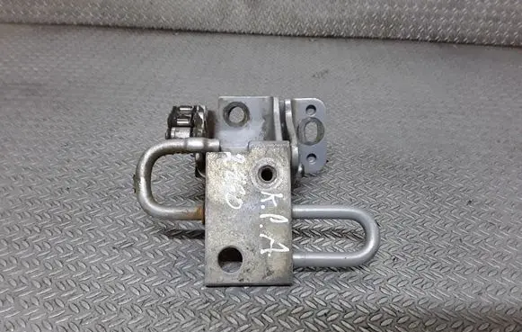 Audi A6 S6 C6 4F Front door lower hinge 8E0831411L