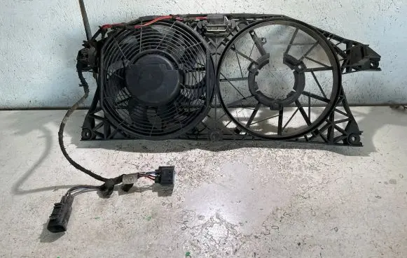 Mercedes-Benz Vito Viano W639 Fan set 136613299