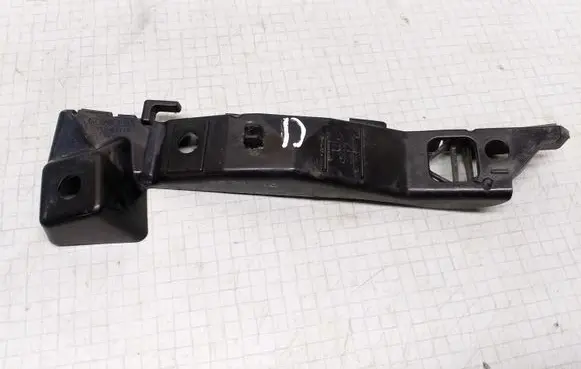 KIA Ceed Front bumper mounting bracket 865141H000