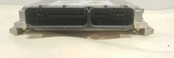 Nissan Almera Tino Engine control unit/module 2758003231