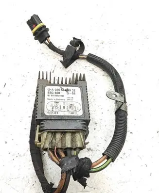 Mercedes-Benz SLK R170 Coolant fan relay A0255455932 BG600 898950000