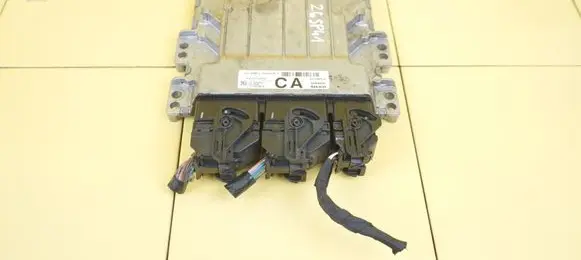 Nissan Juke II F16 Engine control unit/module 237106PB10 HR10