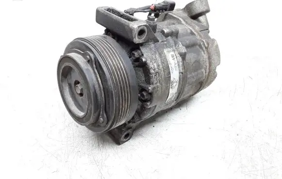 Volvo V70 Air conditioning (A/C) compressor (pump)