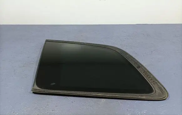 Volvo XC90 Rear side window 31468145