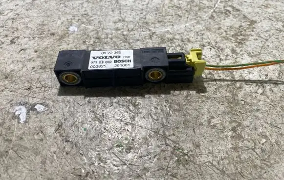 Volvo S60 Airbag deployment crash/impact sensor 8622365 002825 261001