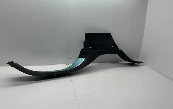 Land Rover Range Rover Sport L461 Rear sill trim cover M8E231057A