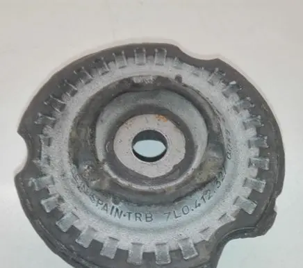 Volkswagen Touareg I Front upper strut mount 7L0412327