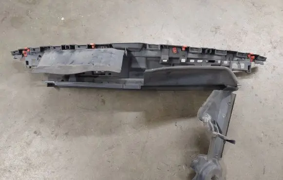 Opel Insignia A Radiator trim 22864058