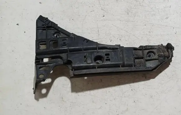 Opel Vectra C Front bumper mounting bracket 13182961