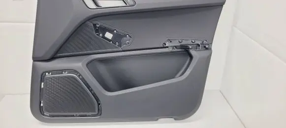 Porsche Macan (95B) Front door card panel trim 95B867012