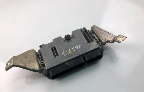 Toyota Yaris Engine control unit/module