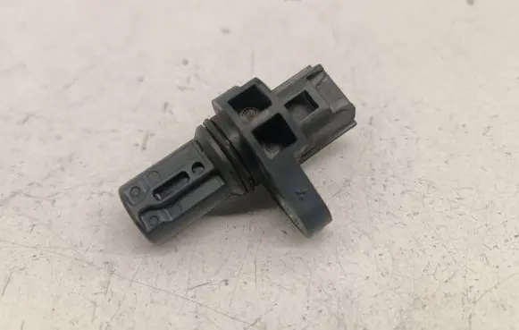 Mitsubishi Lancer VIII Camshaft position sensor MR985041 314717309