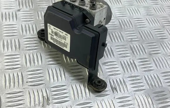 Volkswagen Tiguan ABS Pump 5N0614109BD