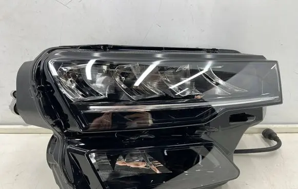 Skoda Karoq Headlight/headlamp 57b941010
