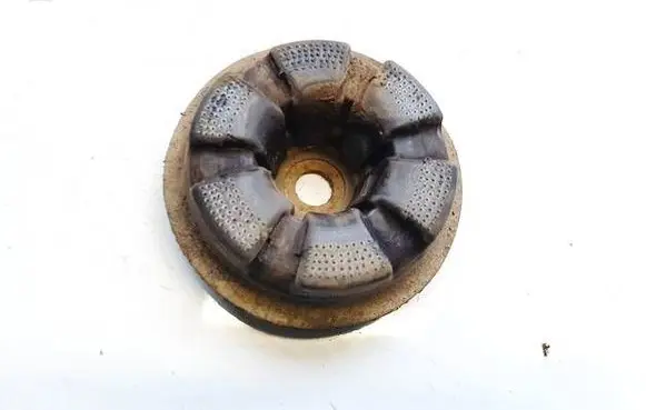 Nissan Leaf I (ZE0) Front coil spring rubber mount 
