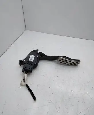 Opel Insignia A Accelerator throttle pedal 13237356