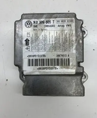 Volkswagen Golf V Airbag control unit/module 1K0909605T 30070513A 5WK43412