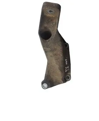 Volkswagen PASSAT B5 Engine mounting bracket 8D0199307P