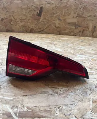 Audi A4 S4 B9 Tailgate rear/tail lights 8W9945075 81490101