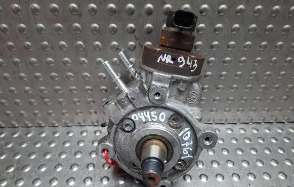 Peugeot 3008 II Fuel injection high pressure pump S27635943 0445010761