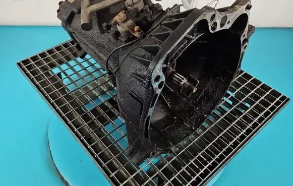 Iveco Daily 3rd gen Manual 5 speed gearbox 8869118 IMPRK1600458