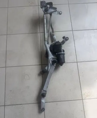 Lexus RX 450H Front wiper linkage and motor 8511048200
