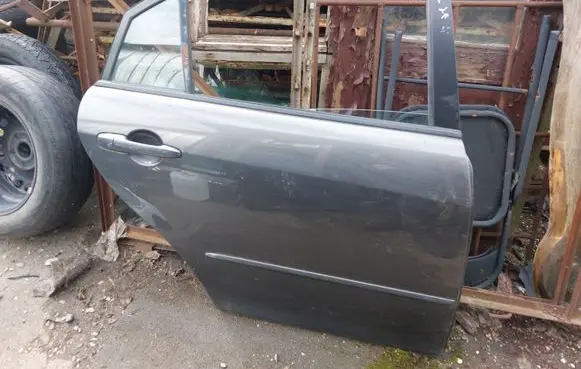 Mazda 6 Rear door
