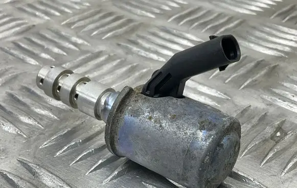 Skoda Octavia Mk3 (5E) Oil level sensor 04L906455A