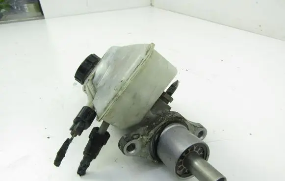 Ford Focus Master brake cylinder 