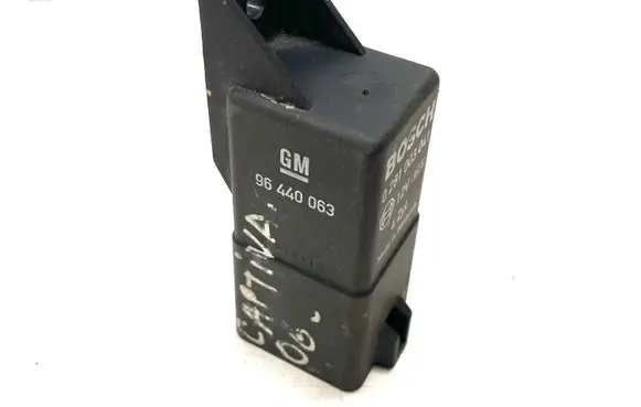 Chevrolet Captiva Glow plug pre-heat relay 96440063 0281003041