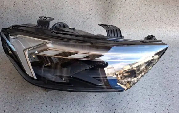 Headlight/headlamp