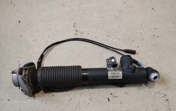 BMW X5 F15 Rear shock absorber/damper 6875090