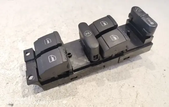 Volkswagen Golf IV Electric window control switch 1J4959857