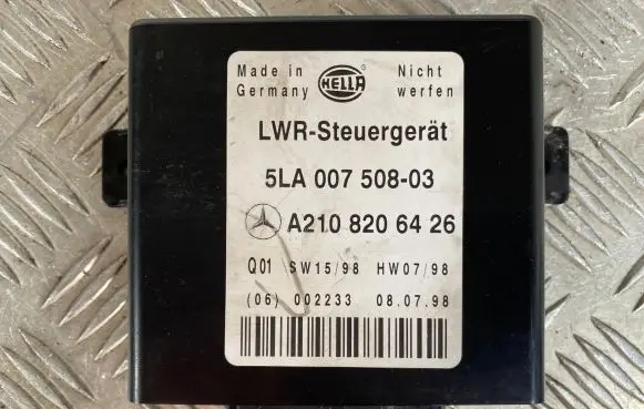 Mercedes-Benz E W210 Xenon control unit/module 5LA00750803 A2108206426 002233
