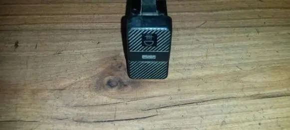 Fog light switch