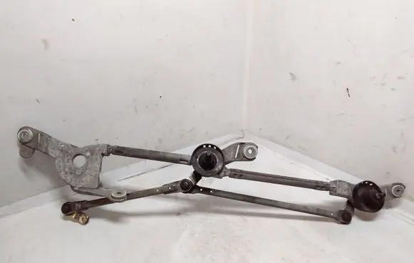 Nissan Juke I F15 Front wiper linkage AS9U3 11284