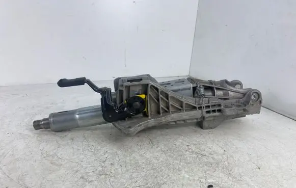 Steering wheel axle set
