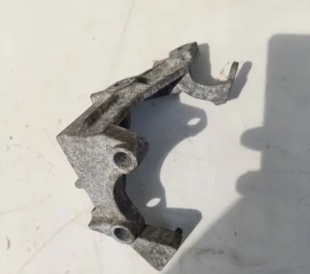 Renault Scenic I Fuel pump bracket 7700115681