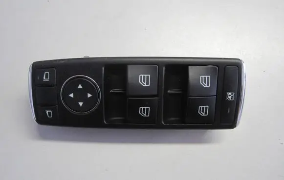 Mercedes-Benz C W204 Electric window control switch A2048700151
