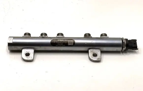 Jeep Grand Cherokee Fuel main line pipe 0445216043